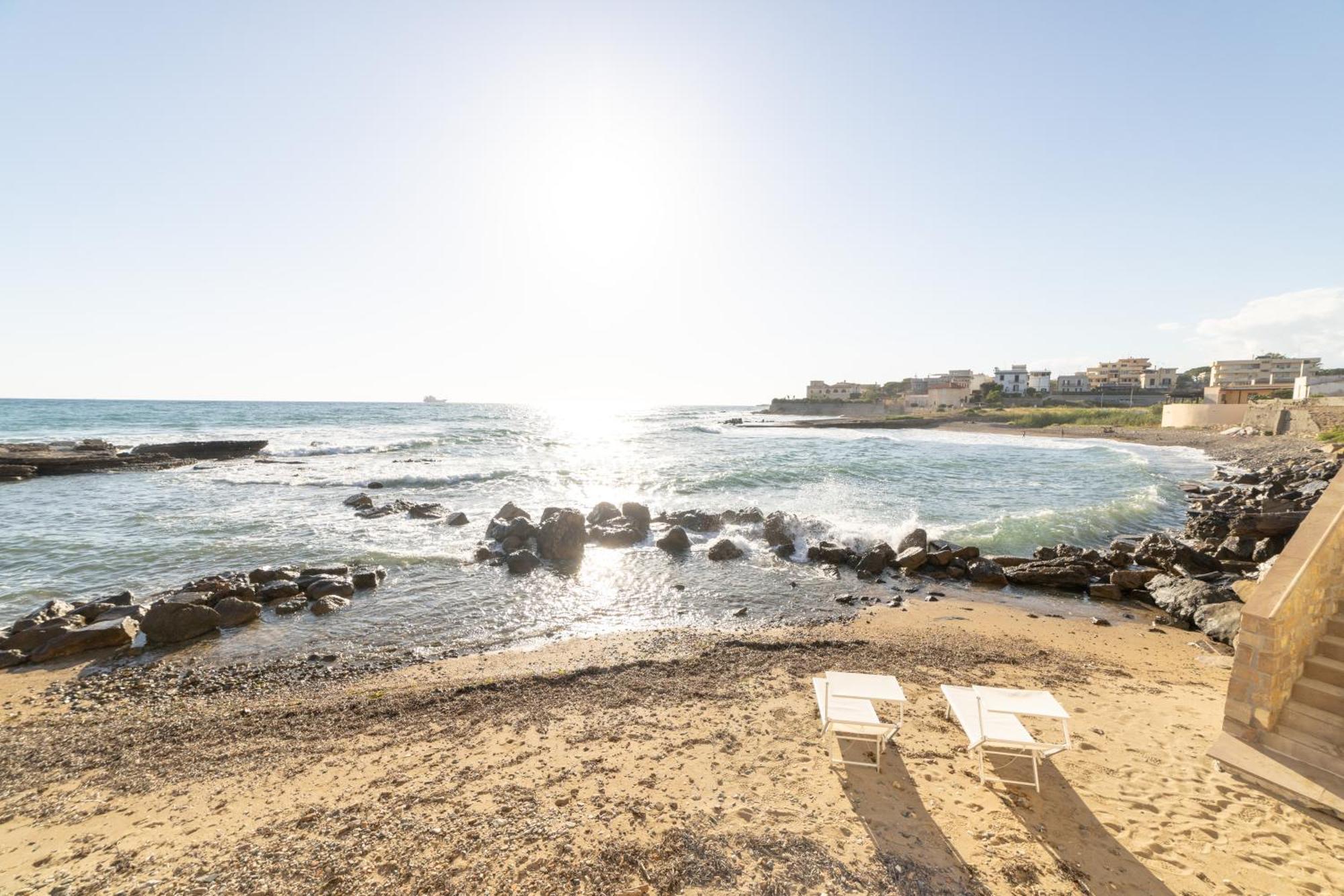 Le Suites Sul Mare Di Esterina Civitavecchia Kültér fotó