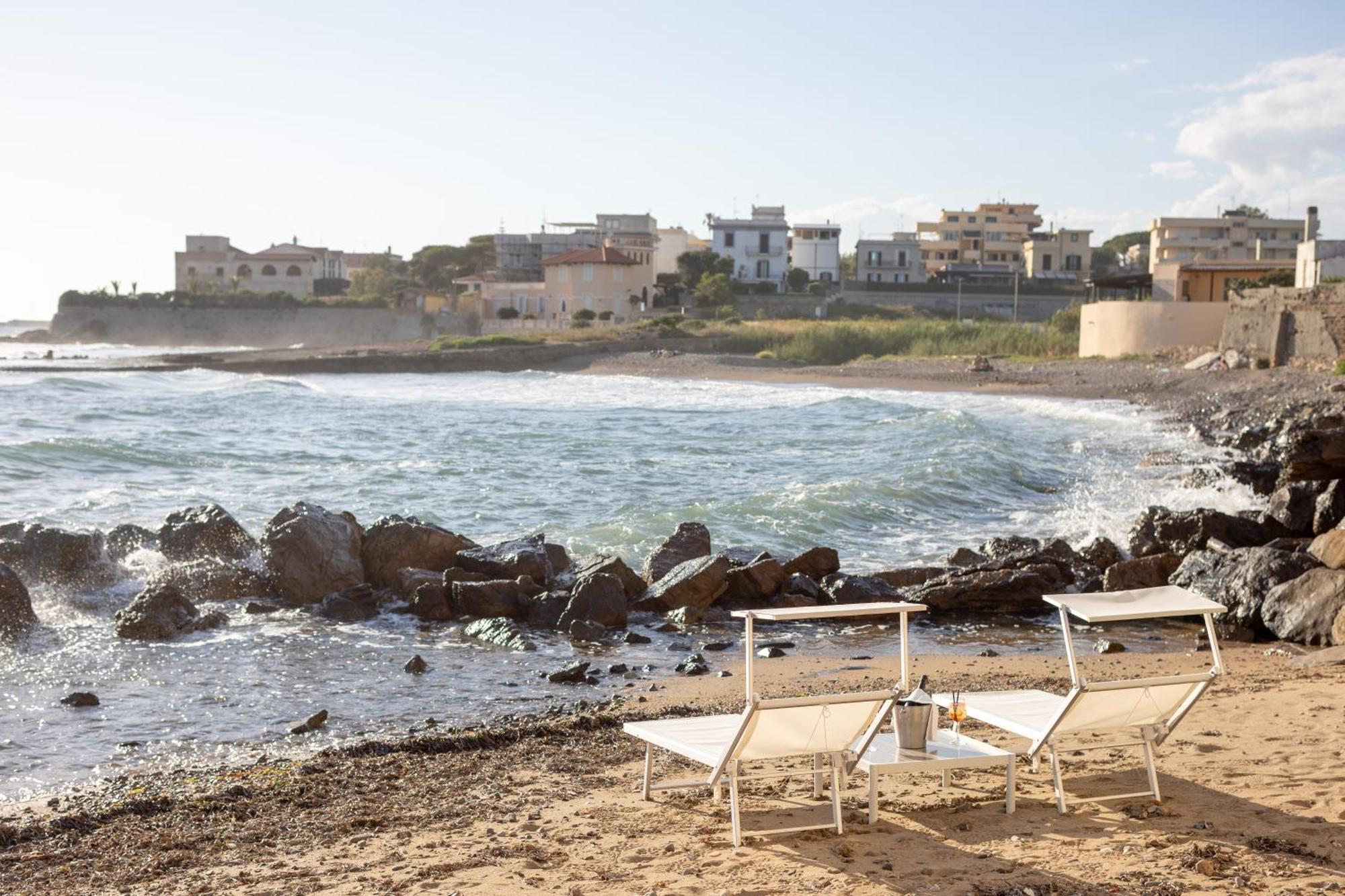 Le Suites Sul Mare Di Esterina Civitavecchia Kültér fotó